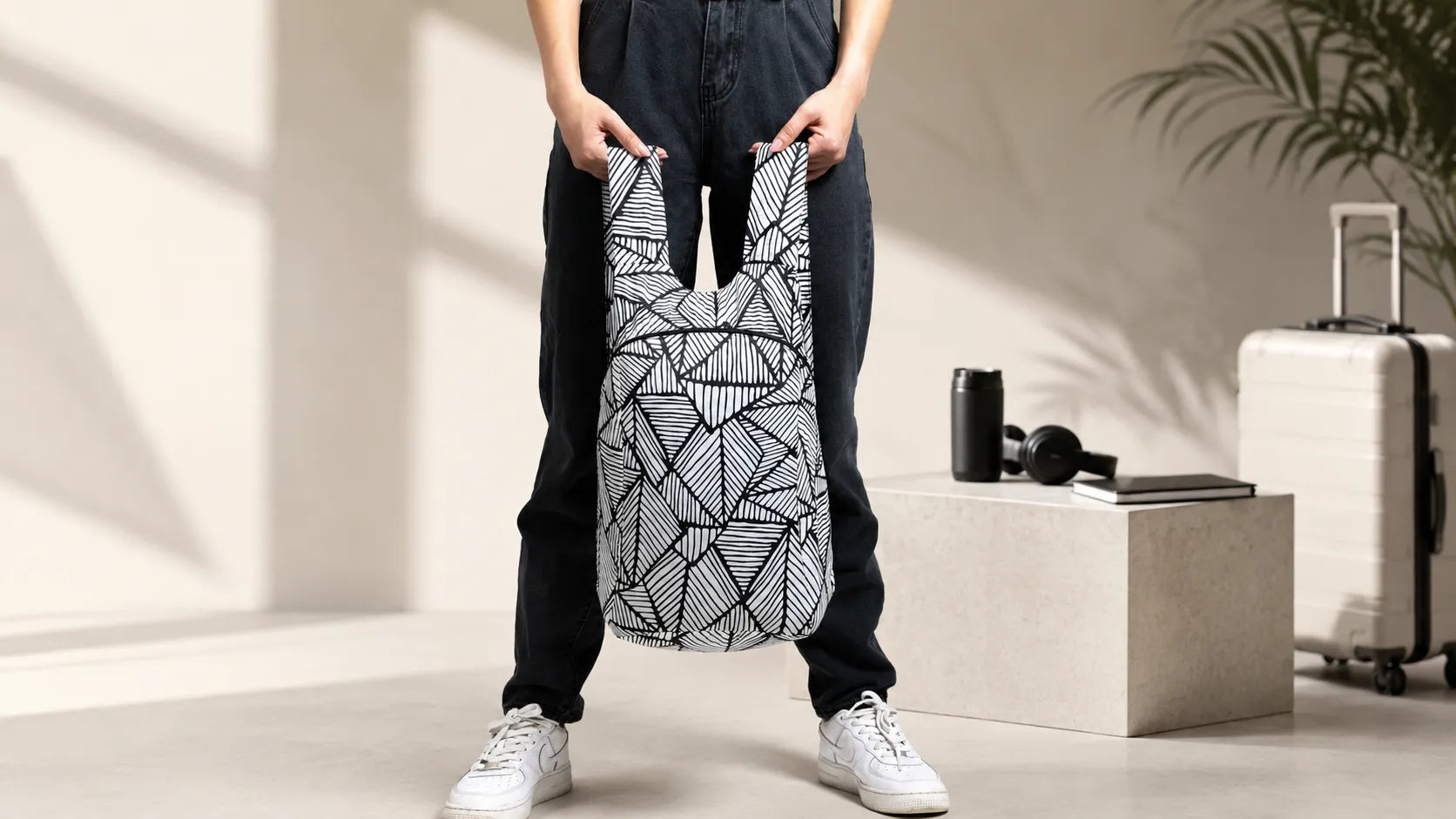 Nanobag Featured in MrWhosTheBoss's Best Tiny Tech