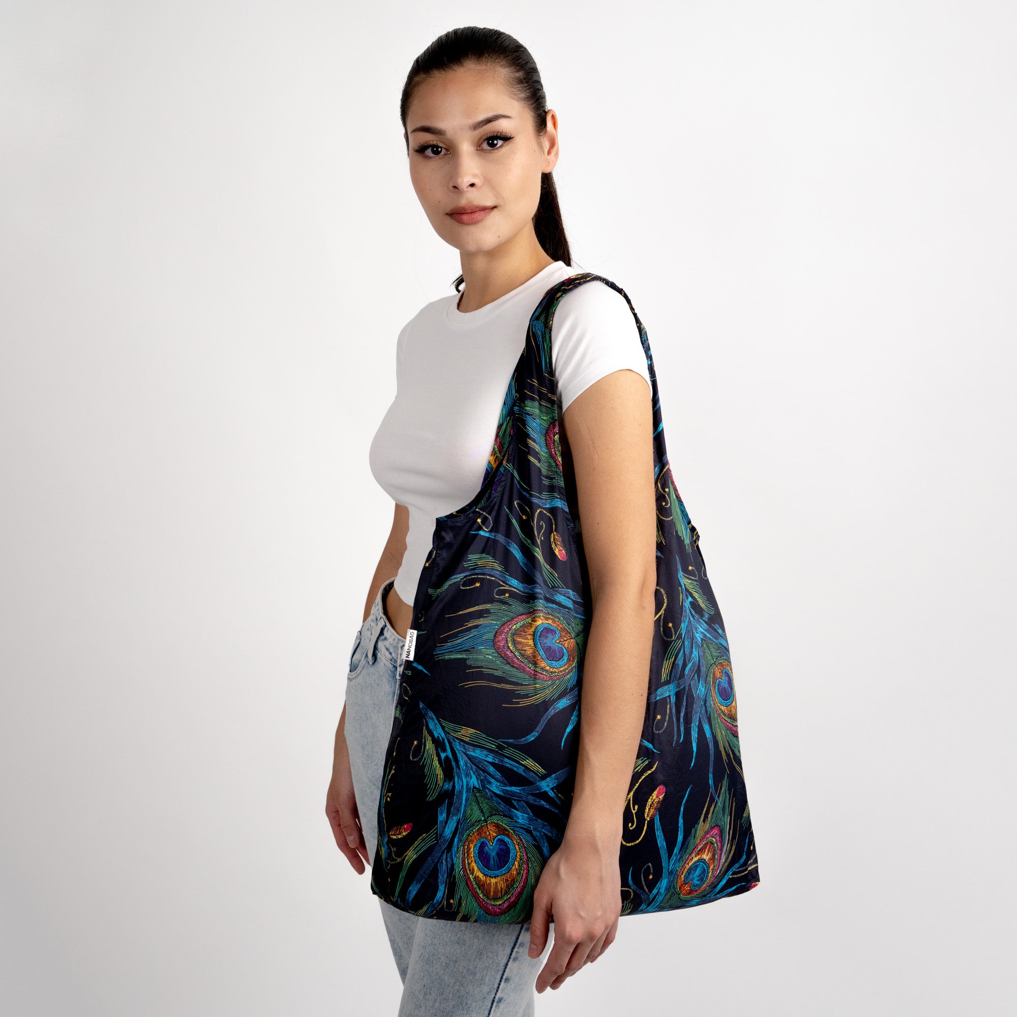 Feathers reusable tote bag