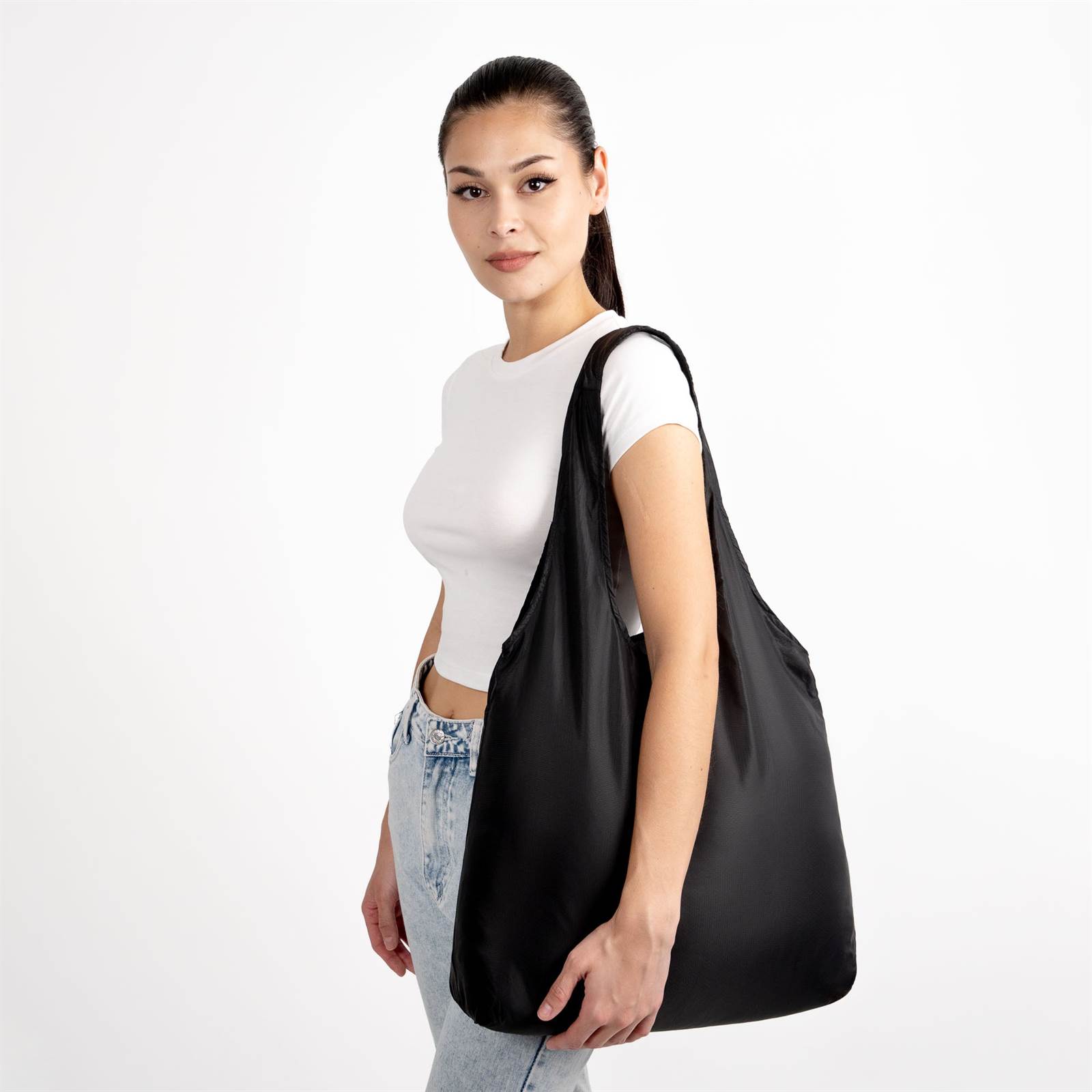 Girl with black standard nanobag